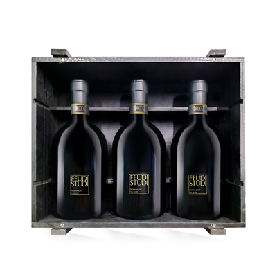 Offre 3 bouteilles : dégustation verticale Feudi Studi Rosamilia Taurasi 2014-2016-2018 + caisse bois d’origine